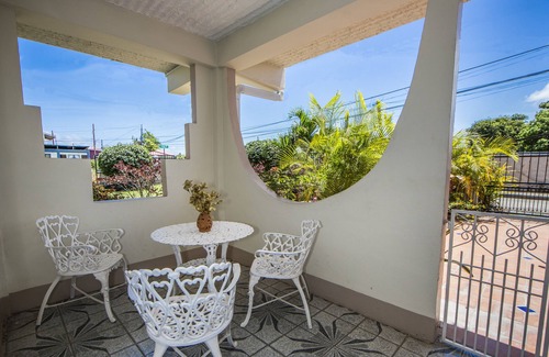Canaan Apartamento | Apartamentos acogedores independientes totalmente equipados, ideales para parejas / familias.