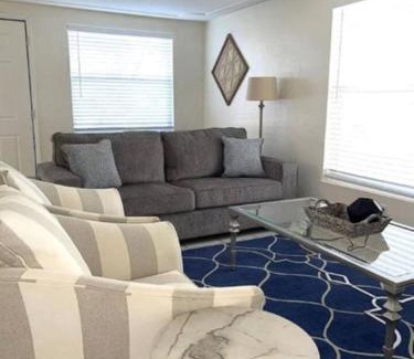 Southgate Casa | Fully Fenced With Hot tub near Siesta Key Bridge