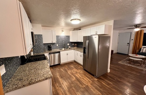 Twentynine Palms Casa | Fully Furnished Modern Desert Oasis. Pet Friendly!