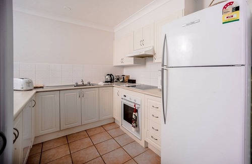 Mollymook Apartamento | Apartamento de 2 dormitorios totalmente amueblado.