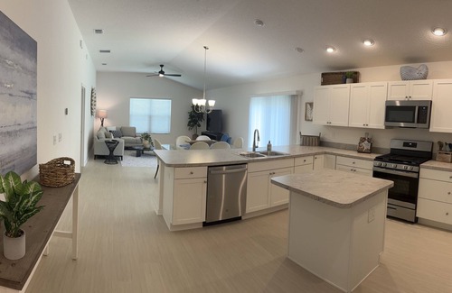 Lake County Casa | Fully furnished 2br, 2ba Patio Villa with golf cart and high speed internet.