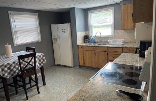 Trotwood Casa | Fully furnished 3 bedroom 1 bath, cheaper than a hotel rate! Washer and dryer.