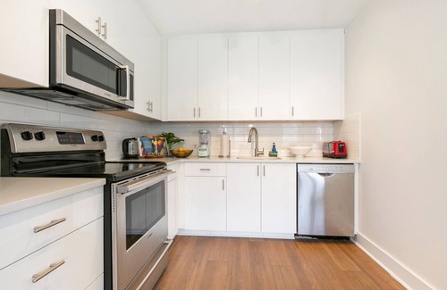 Central Business District Apartamento | Fully Furnished 4-Bedroom Condo in NOLA Unit 515