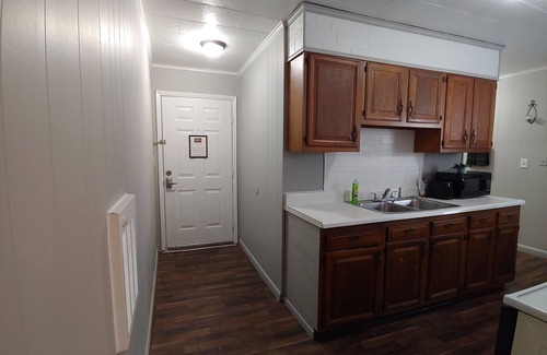 Bluewell Apartamento | Fully Furnished Executive Rental Studio 1-Bath Pets Allowed