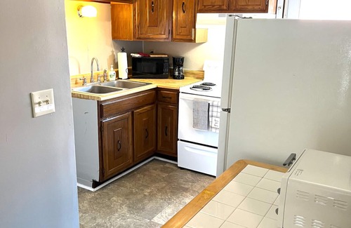 Bluewell Apartamento | Fully Furnished Executive Rental 2-Bed 1-Bath Pets Allowed