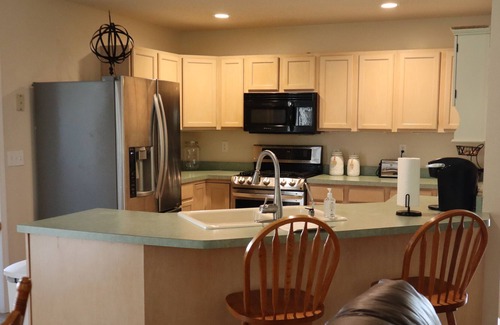 Rolla Casa | Fully Furnished home in Rolla with country charm