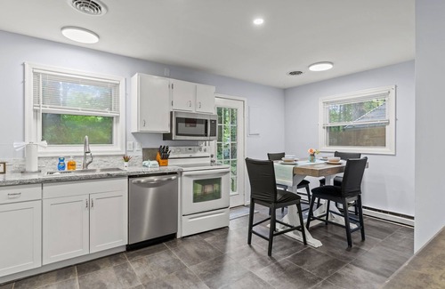 Chesterfield Casa | Fully furnished long-term home, dog-friendly, huge fenced-in backyard, office