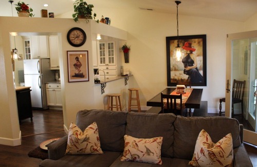 Windsor Casa | Listado exclusivo de VRBO: terraza en el patio trasero y chimenea