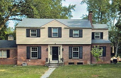 Lathrup Village Casa | Fully Furnished Home Sweet Home for Traveling Nurses!