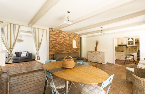 La Bouverie Casa | Casa completamente privada con piscina y pista de petanca en la Cote D '
