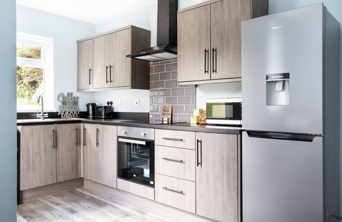 Belfast Casa | Fully Refurbished North Belfast Home 3