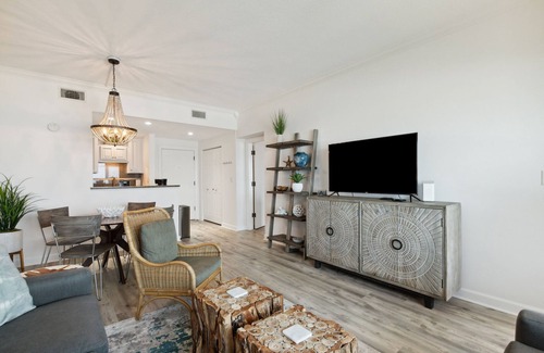 Fernandina Beach Condominio | Fully Remodeled 5th-Floor Sandcastles Villa with Ocean Views!