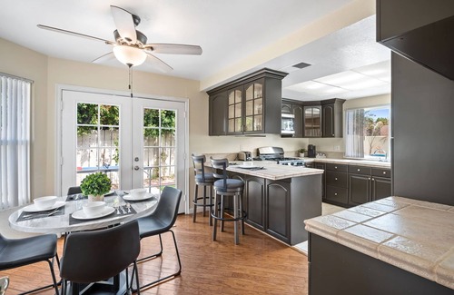 Bermuda Dunes Casa | Fully Remodeled, Clean and Cozy, with FREE POOL/SPA HEATING.