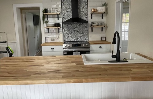 Bowling Green Casa | Fully remodeled chic & cozy home 2 bedroom home
