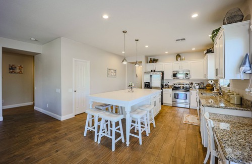 Westwing Mountain Casa | Casa completamente actualizada en el hermoso vecindario de Peoria.