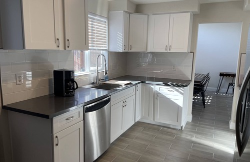 Southwestern Sacramento Casa | Fully remodeled spacious home