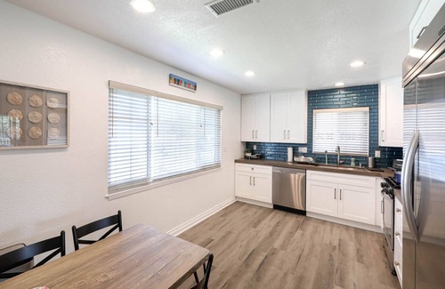 Huntington Beach Casa | Fully Remodeled, Cheerful 4 Bedroom Close to Beach!