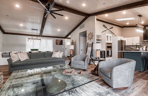Utica Casa | Fully Remodeled Exquisite Louisville Area Tranquil Riverfront Home!