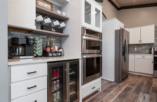Utica Casa | Fully Remodeled Exquisite Louisville Area Tranquil Riverfront Home!