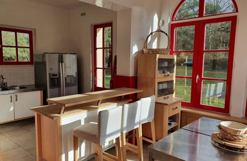 La Boissiere-Ecole Casa | Casa forestal completamente renovada