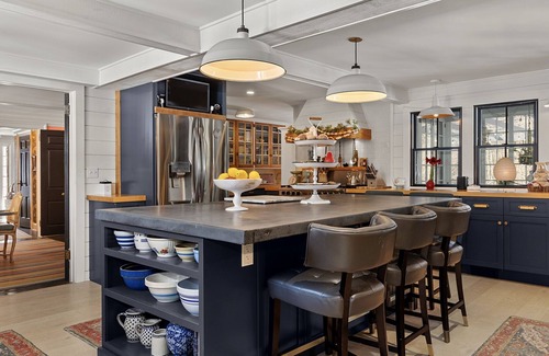 Glendale Casa | Fully renovated sprawling farmhouse in Great Barrington
