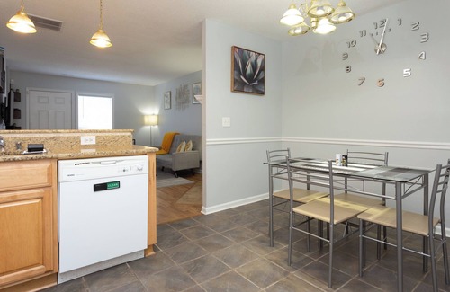 Carrboro Casa | Fully Renovated 2 bdrm/2.5ba near UNC & Weaver St!