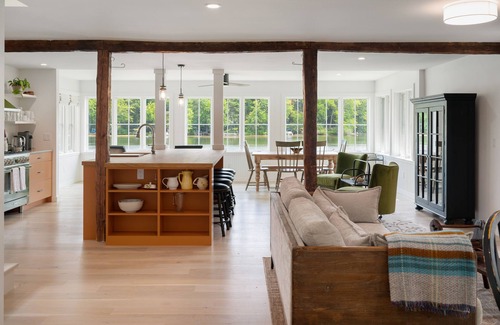 South Salem Casa | Fully renovated 4 bedroom lake front home