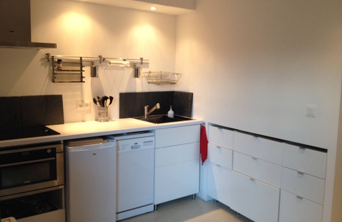 Bages Apartamento | apartamento totalmente reformado tipo estudio de artista con vista al lago