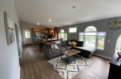 Narragansett Casa | Casa de playa completamente renovada cerca del muelle para 10 personas