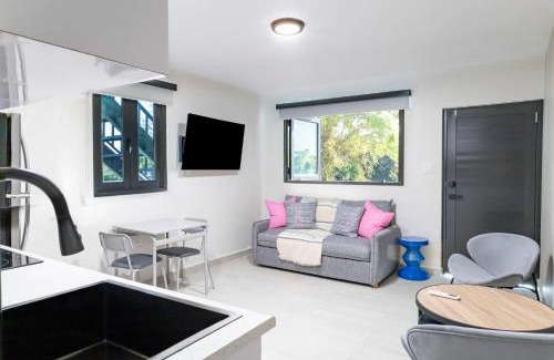 Dorado Pueblo Apartamento | Fully Renovated Beachside with Oceanview 1 Bedroom Unit 7