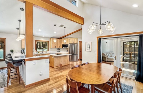 Graeagle Casa | Fully renovated, bright, elegant mountain home