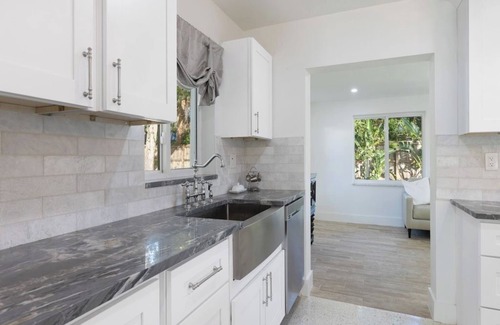 Vero Beach Casa | Fully Renovated Coastal Castle