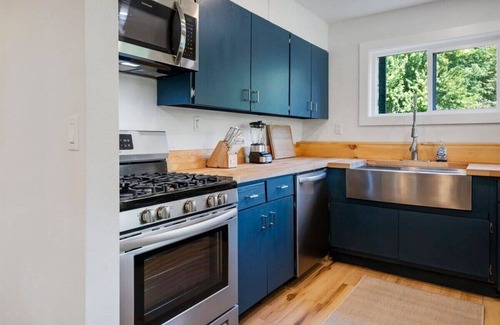 Stowe Condominio | Fully Renovated Condo in Heart of Stowe