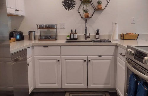 Baristo Condominio | Fully renovated!! Fantastic 2BR-prime location, mountain views, sparkling pool.