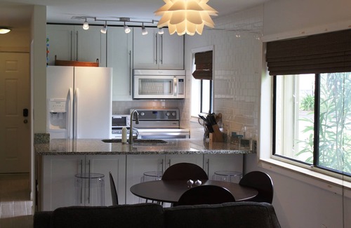 Ocean Woods Villa | Totalmente renovado moderna Beachside 2/2 comunidad cerrada Ocean Woods Florida