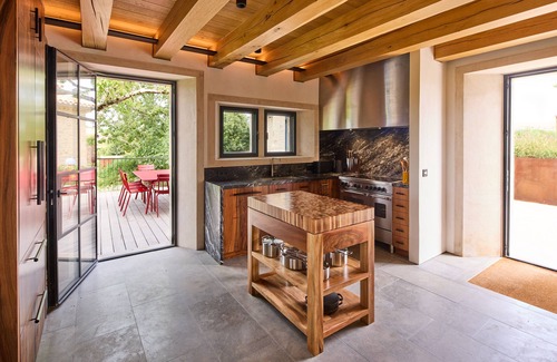 Montagudet Casa | Fully renovated modern design farmhouse