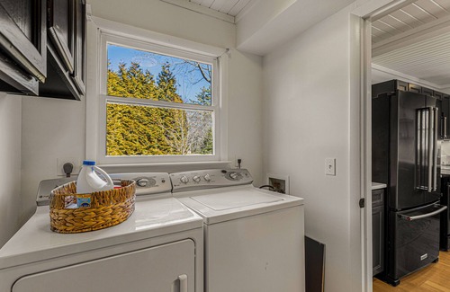 Highlands Hills Casa | Fully Renovated Modern Home, within 2 miles from downtown Highlands
