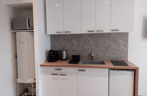 Vaux-sur-Mer Apartamento | Fully renovated studio 50m walk from the beach at NAUZAN Vaux Sur Mer