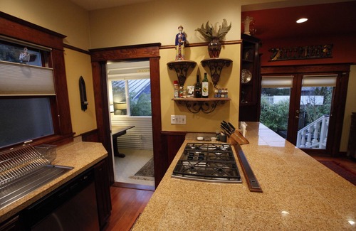 Piedmont Casa | Fully Restored 4-Level Grand Craftsman