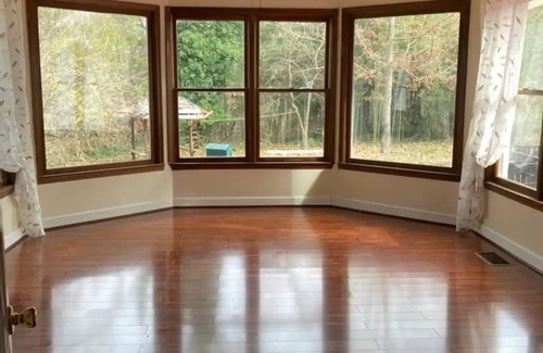 Baldwin Casa | Fully Restored Country Manor