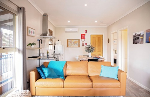 Middleton Beach Casa | Fully self-contained accommodation only a short walk from Middleton Beach