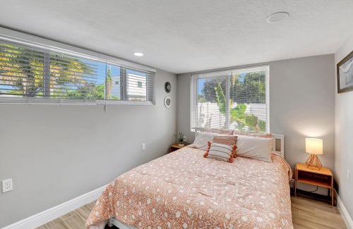 Delray Beach Casa | Fully Updated Home Sleeps 8 - 5 Min to the Beach