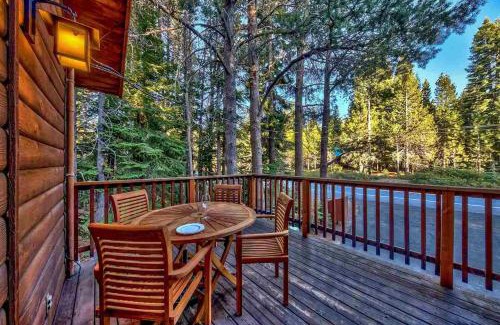 Truckee Casa | Fully updated Truckee cabin with plenty of beds
