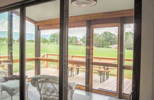 Afton Casa | Fulton Belle Vue - Beautiful fully renovated Farmhouse in Afton-great location.