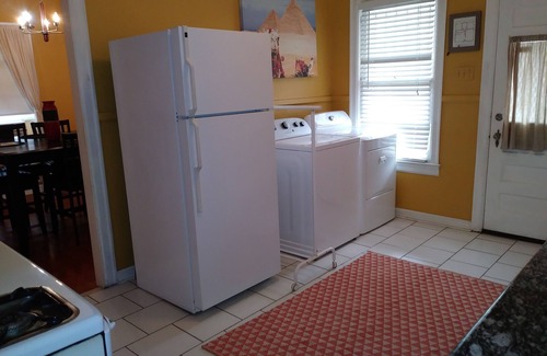 Monte Vista Apartamento | FUN! 3 miles to DT/Riverwalk, nr Trinity U, The Pearl, Fort Sam, In Monte Vista