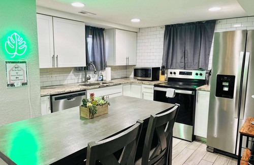 Berkley Casa | Fun and Affordable Dual Bedroom Lower Unit in Vibrant Denver