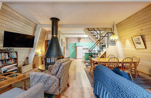Gleneden Beach Casa | ¡Una divertida casa de playa que no olvidará pronto! Se admiten perros con excelente ubicación.