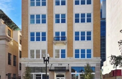 Downtown Jacksonville Apartamento | Fun Cozy Studio Apts - 1 Mile to TIAA Bnk Fld!