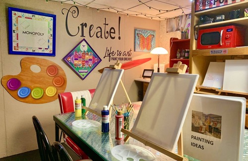 Ottawa Casa | Fun Escape 1 - Starved Rock - Skydive- Game Room