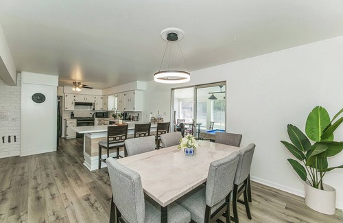 Roosevelt Casa | Fun family friendly retreat with game room and pool